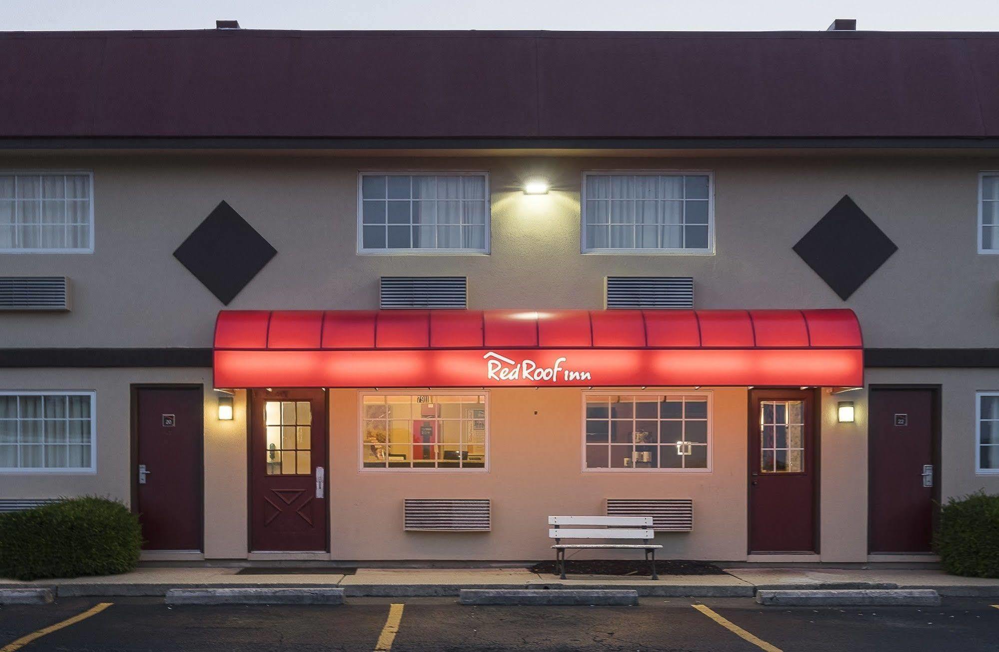 Red Roof Inn Dayton Huber Heights Екстериор снимка