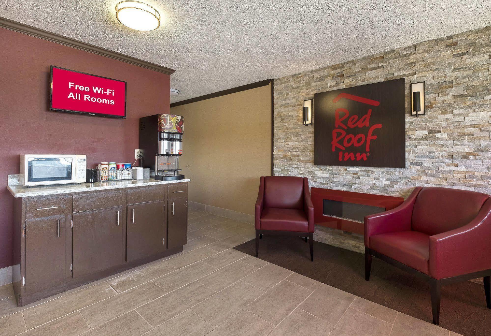 Red Roof Inn Dayton Huber Heights Екстериор снимка